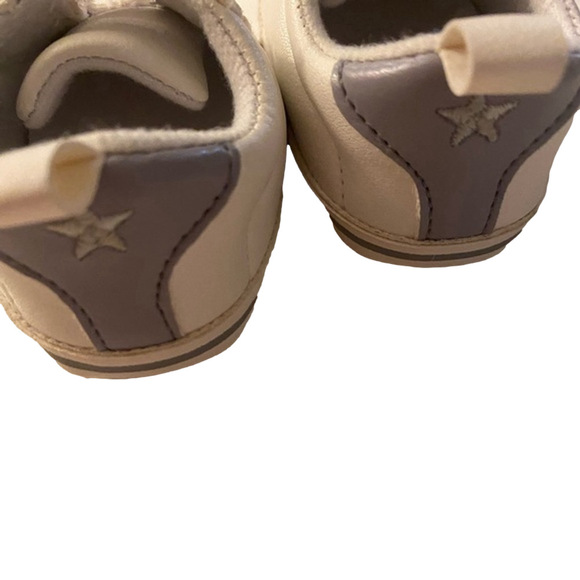 Kensie Baby Girls White Runners Size 2 - Picture 5 of 8